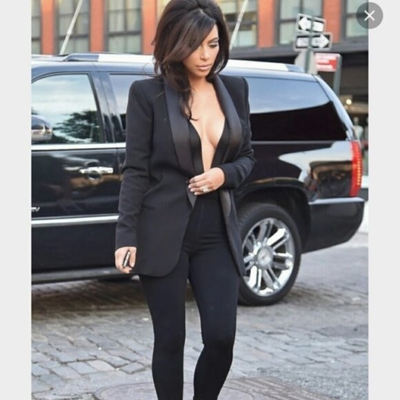 Balmain Accessories - Balmain Paris Women's EU 40 US 8 Elegant Black Tuxedo Blazer with Satin Lapel